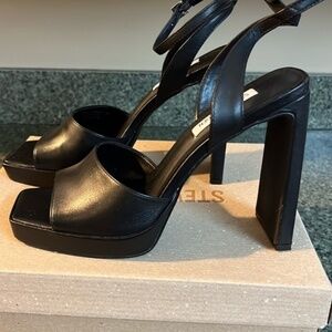 Propel Womens Leather Open Toe Heel Sandals Size: eight Color: black